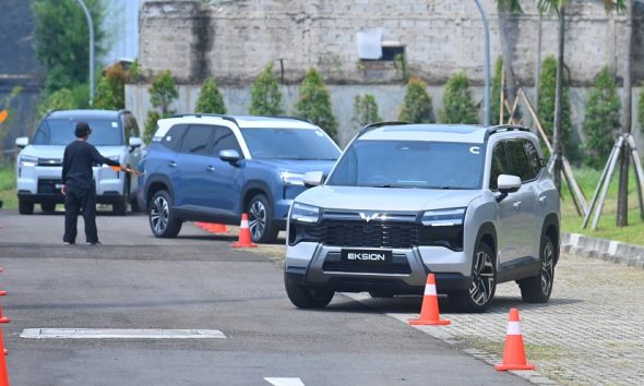 Wuling Eksion