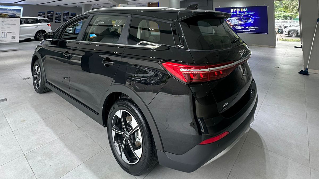 BYD M6 DM