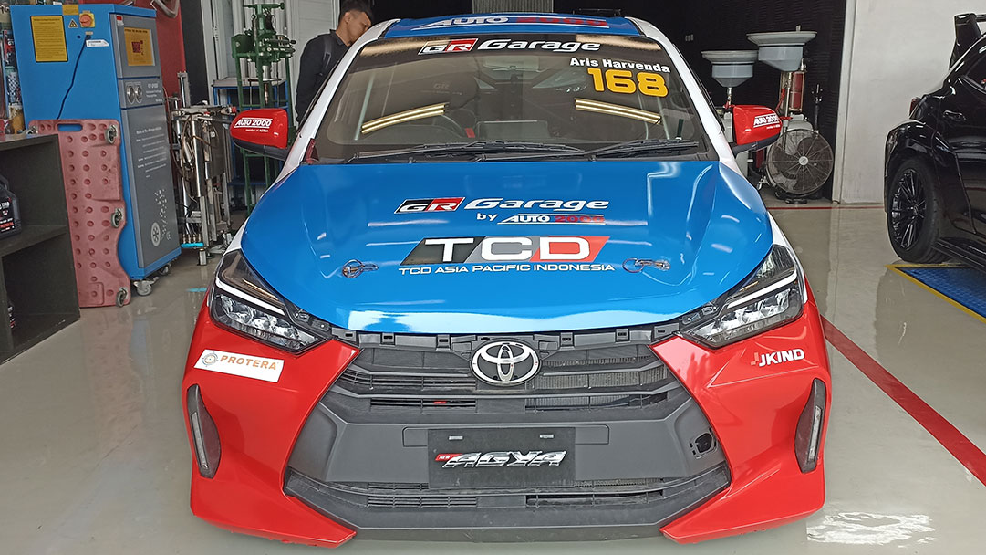 GR Garage Auto2000 Racing Team