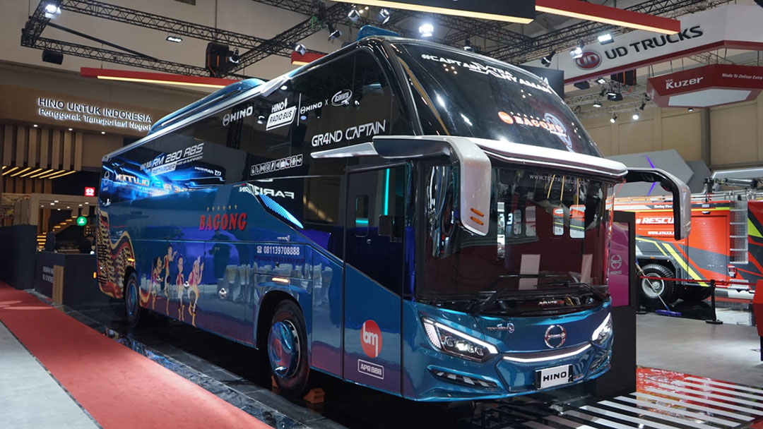 Hino Bus RM 280 ABS Retarder