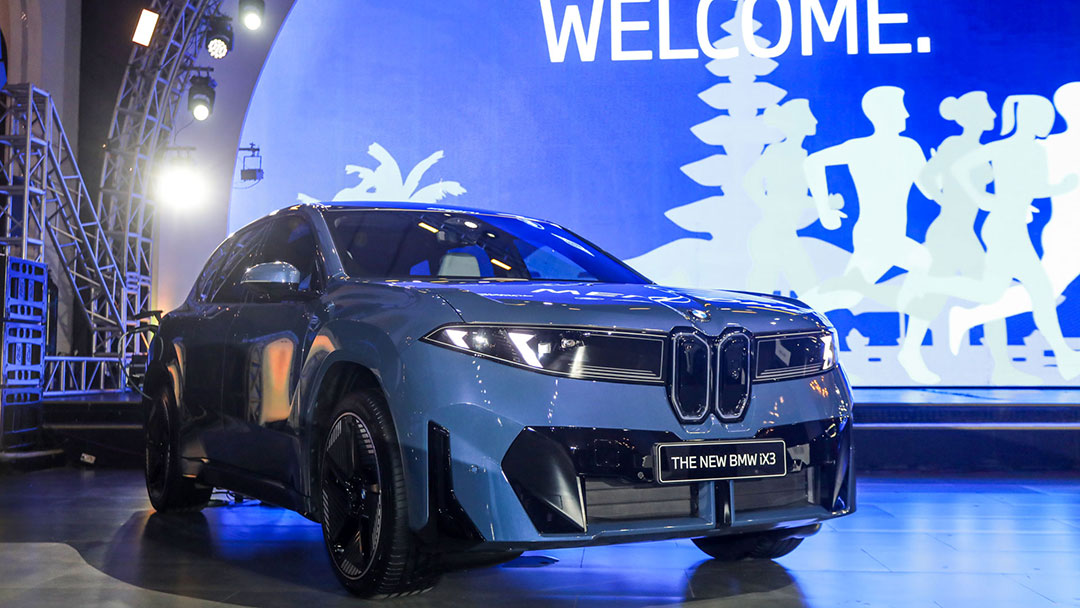 BMW iX3