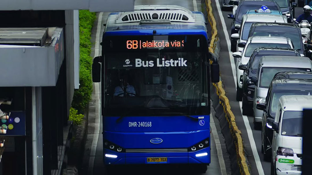 Bus listrik