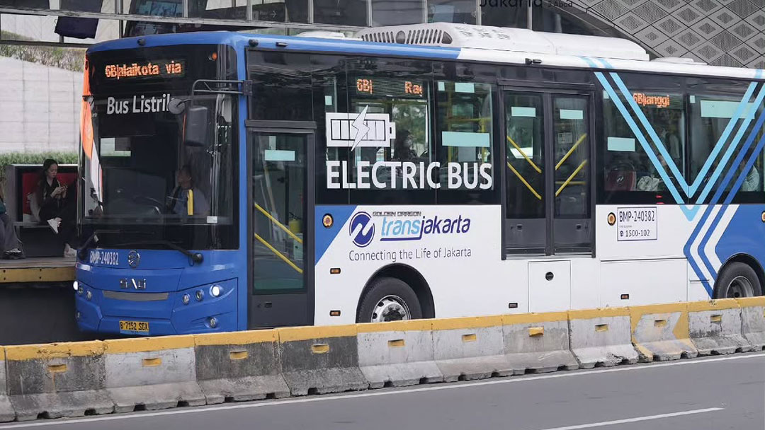 Bus listrik