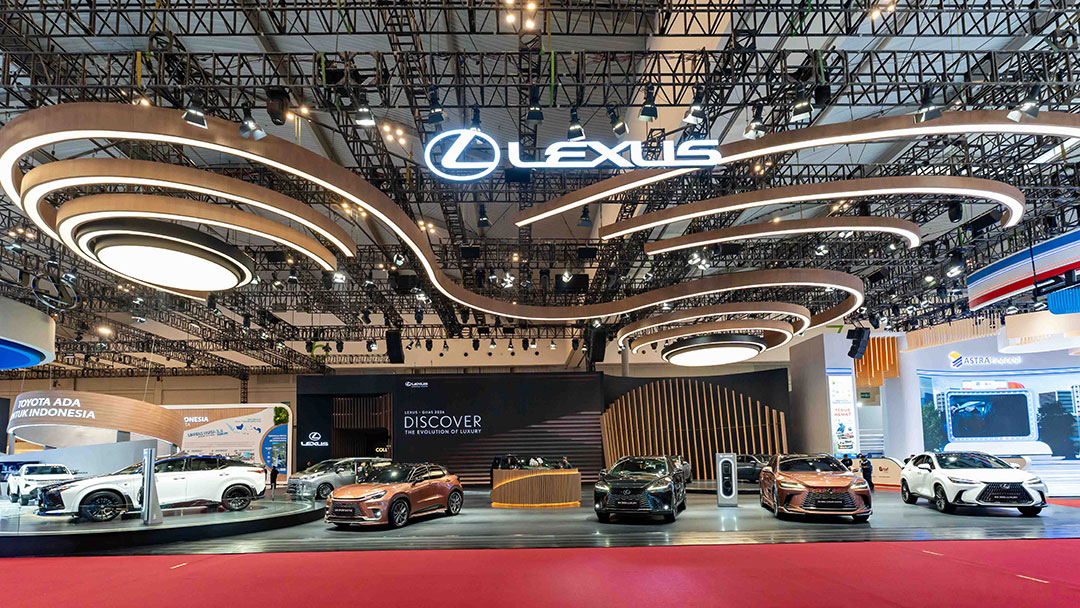 Booth Lexus