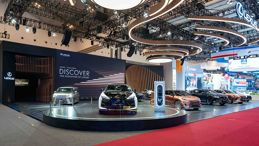 Booth Lexus