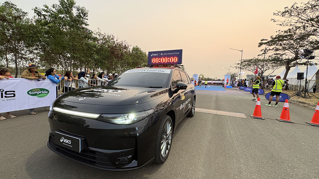 Leapmotor C10