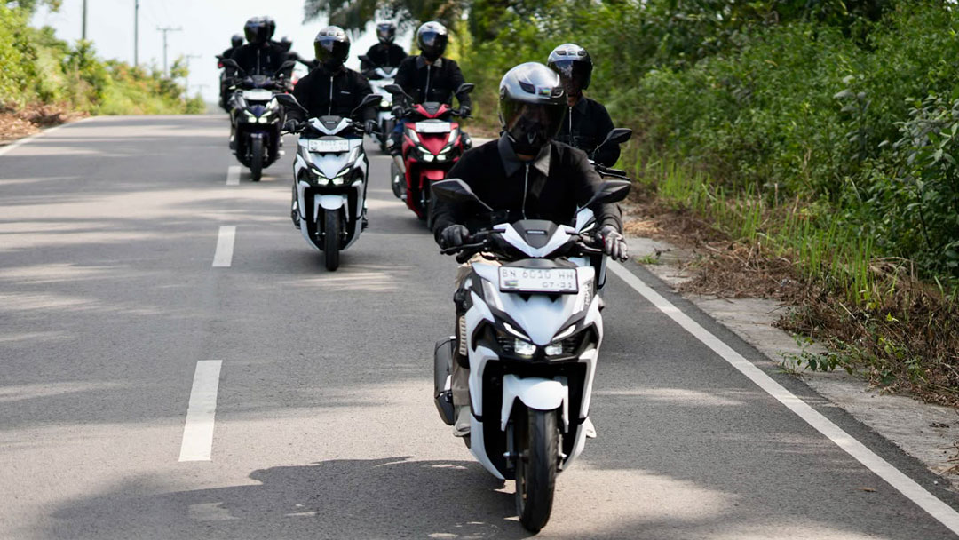 Riding Saat Hujan Abu Vulkanik