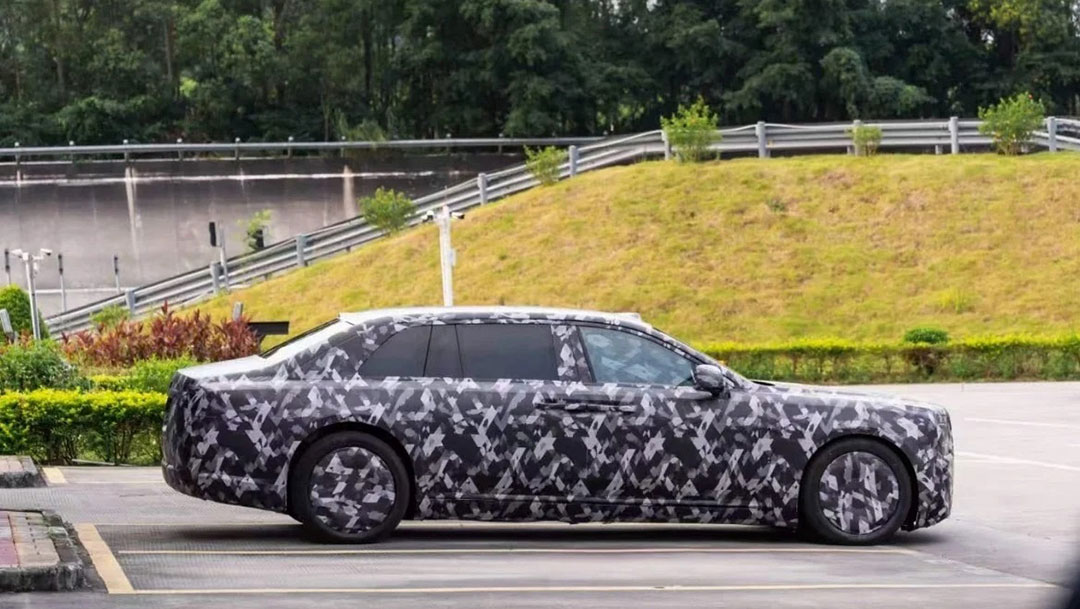 Yangwang tantang Rolls Royce