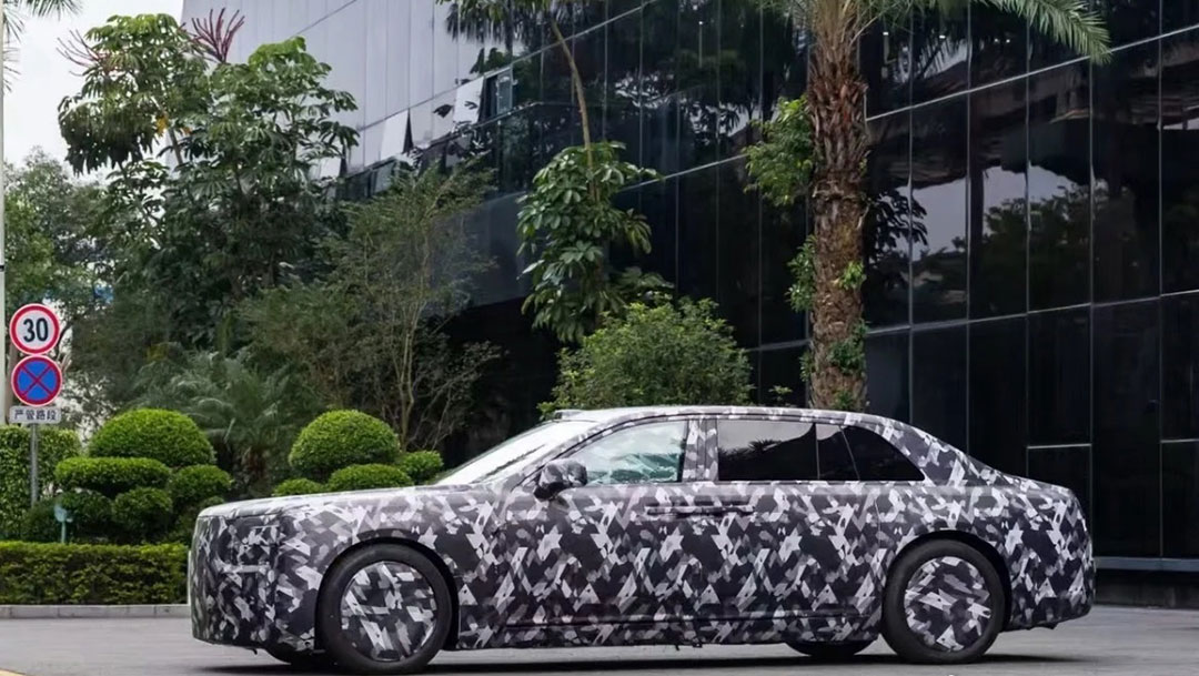 Yangwang tantang Rolls Royce