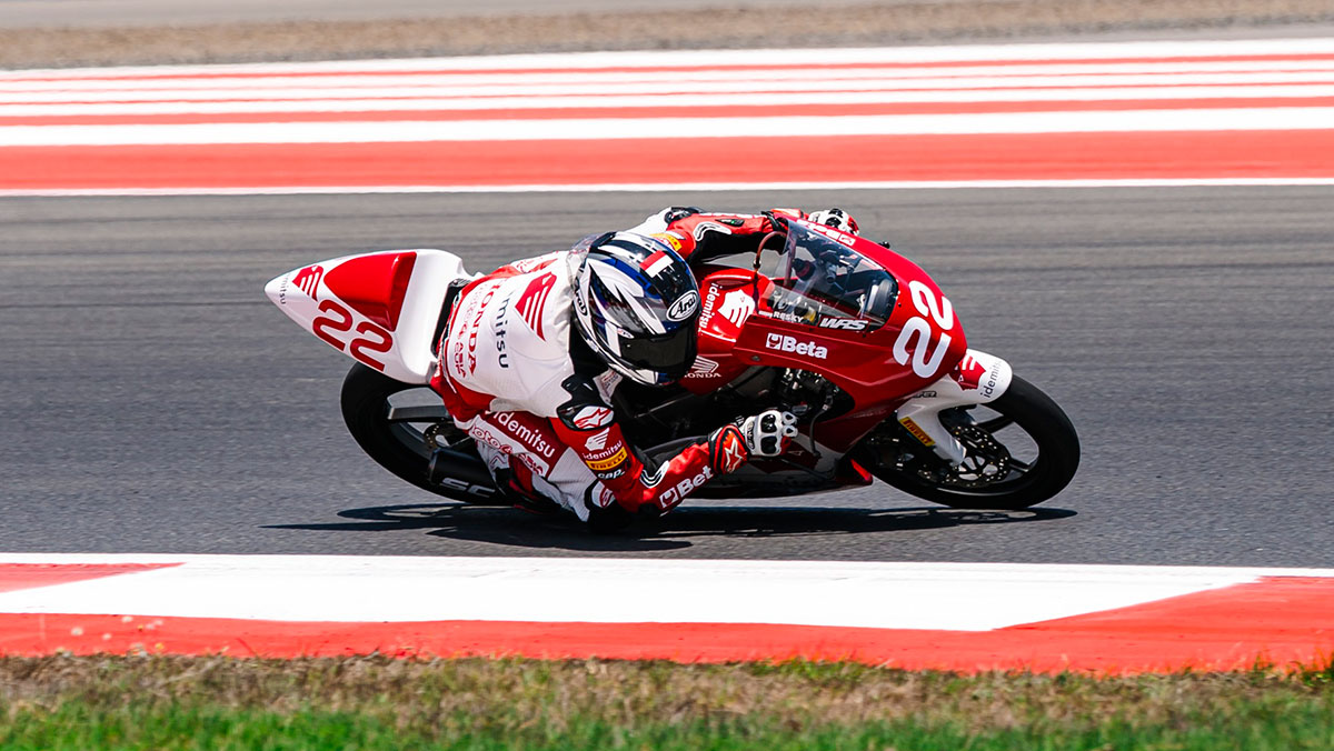 Bintang dan Resky Raih Podium Moto4 Asia Cup Mandalika