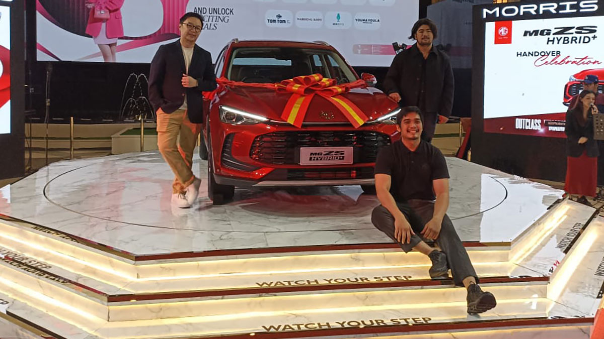 Penyerahan unit MG